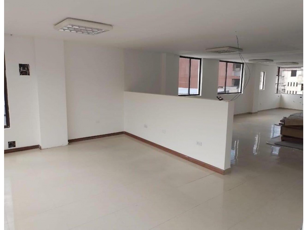 La Y , Oficina en renta, 130 m2, 3 ambientes, 2 baños